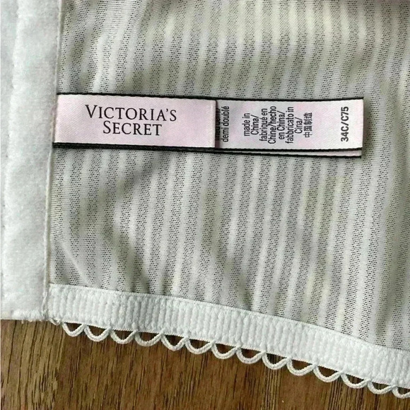 Victoria’s Secret Cream‎ Lace Bustier Sz 34C Intimate Coquette Cottagecore - Picture 5 of 7
